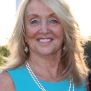 Meet your Posher, Elaine